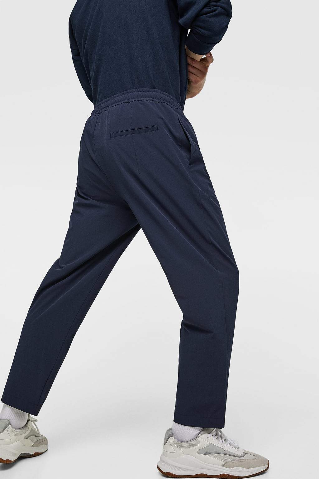 COMFORT JOGGING TROUSERS