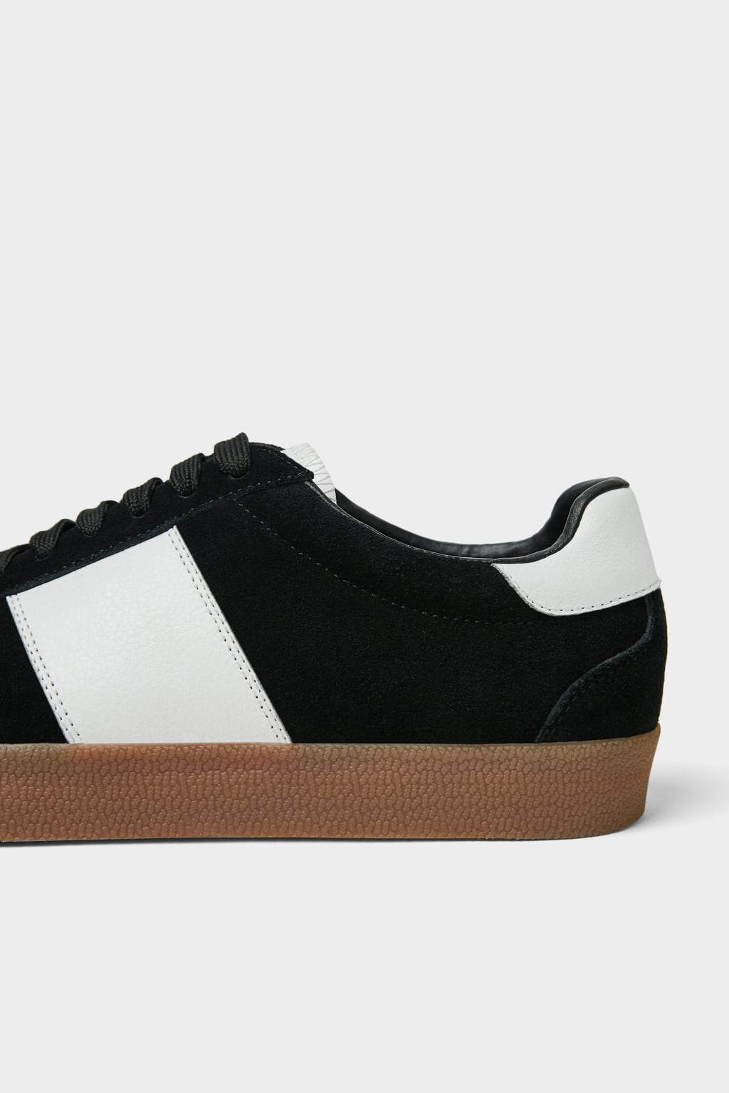 BLACK LEATHER PLIMSOLLS