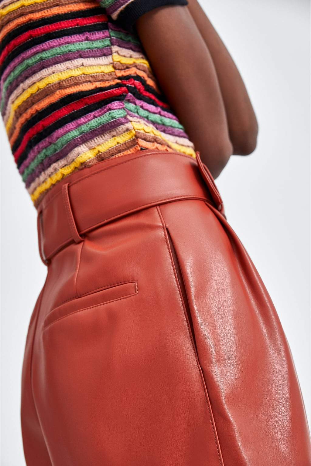 FAUX LEATHER BERMUDA SHORTS