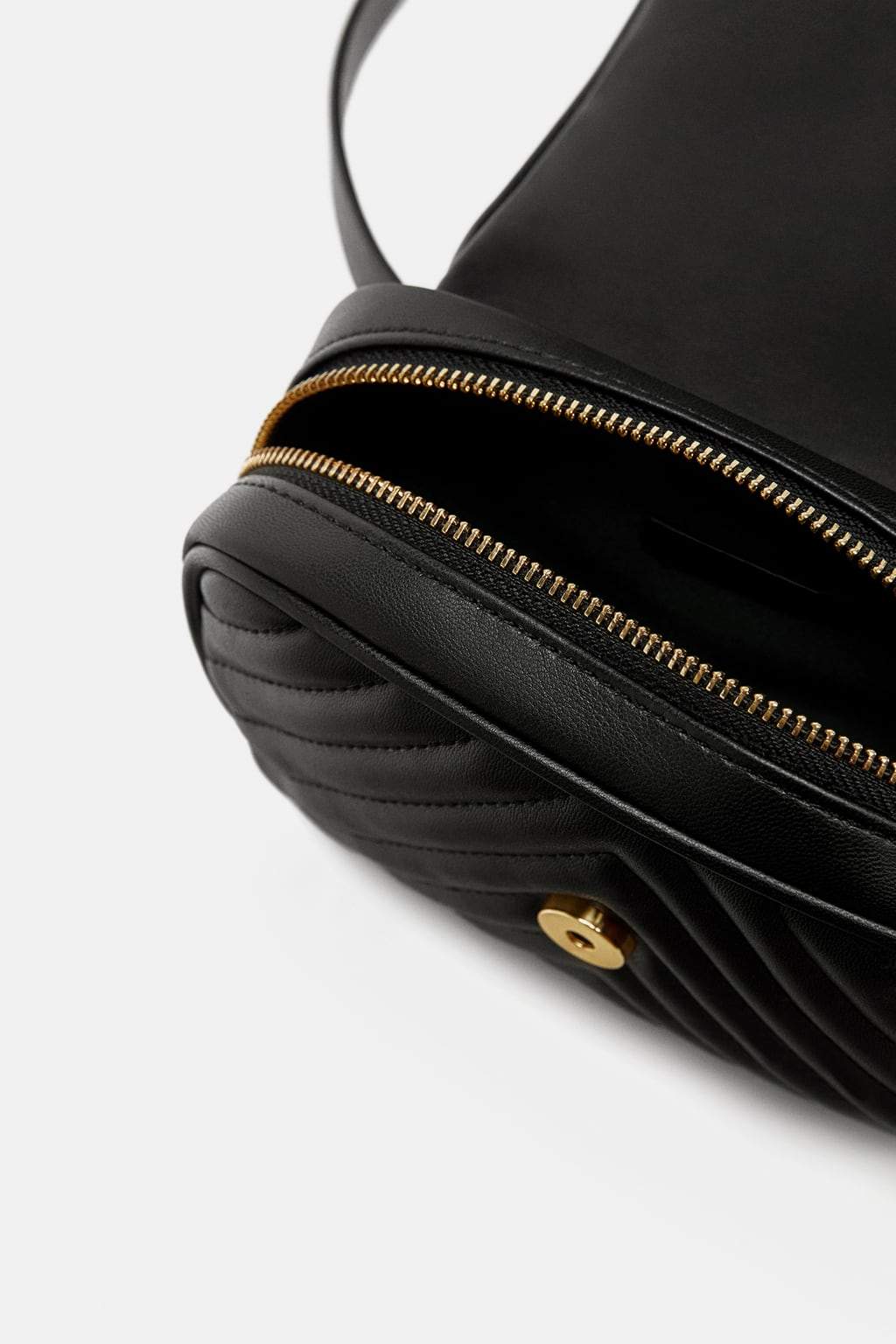 CROSSBODY BELT BAG WITH LION DETAILS